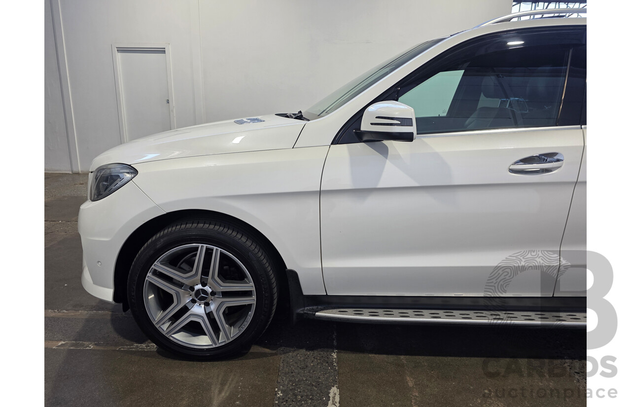 9/2013 Mercedes-Benz ML 350 CDI Bluetec AMG Pack (AWD) 166 4d Wagon Diamond White Turbo Diesel V6 3.0L