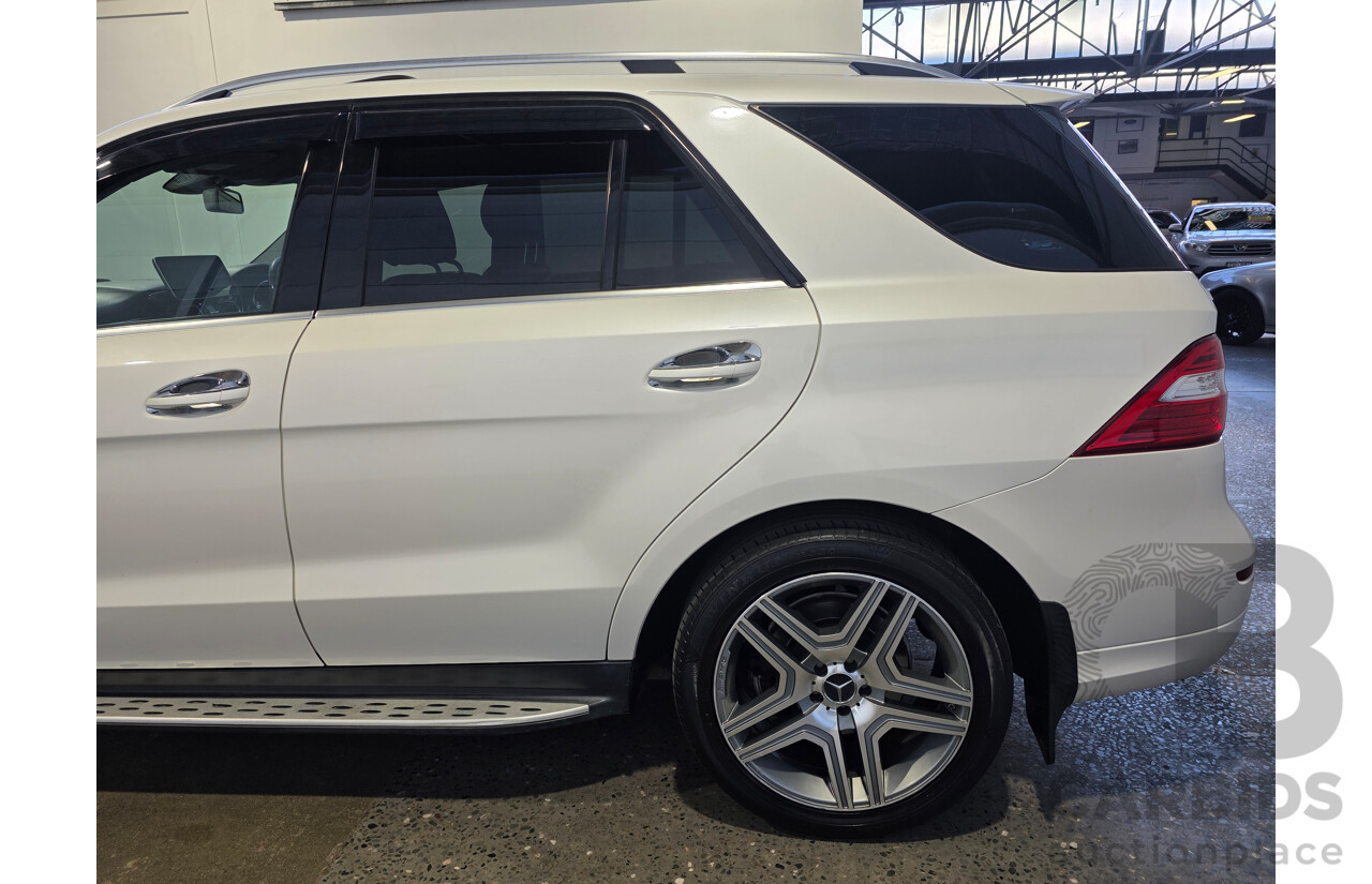 9/2013 Mercedes-Benz ML 350 CDI Bluetec AMG Pack (AWD) 166 4d Wagon Diamond White Turbo Diesel V6 3.0L
