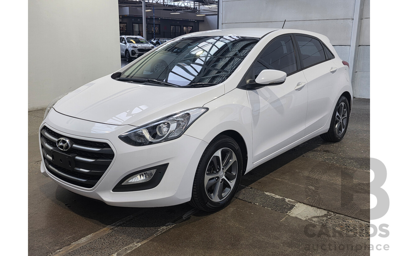 7/2015 Hyundai i30 Active X GD3 Series 2 5d Hatchback White 1.8L