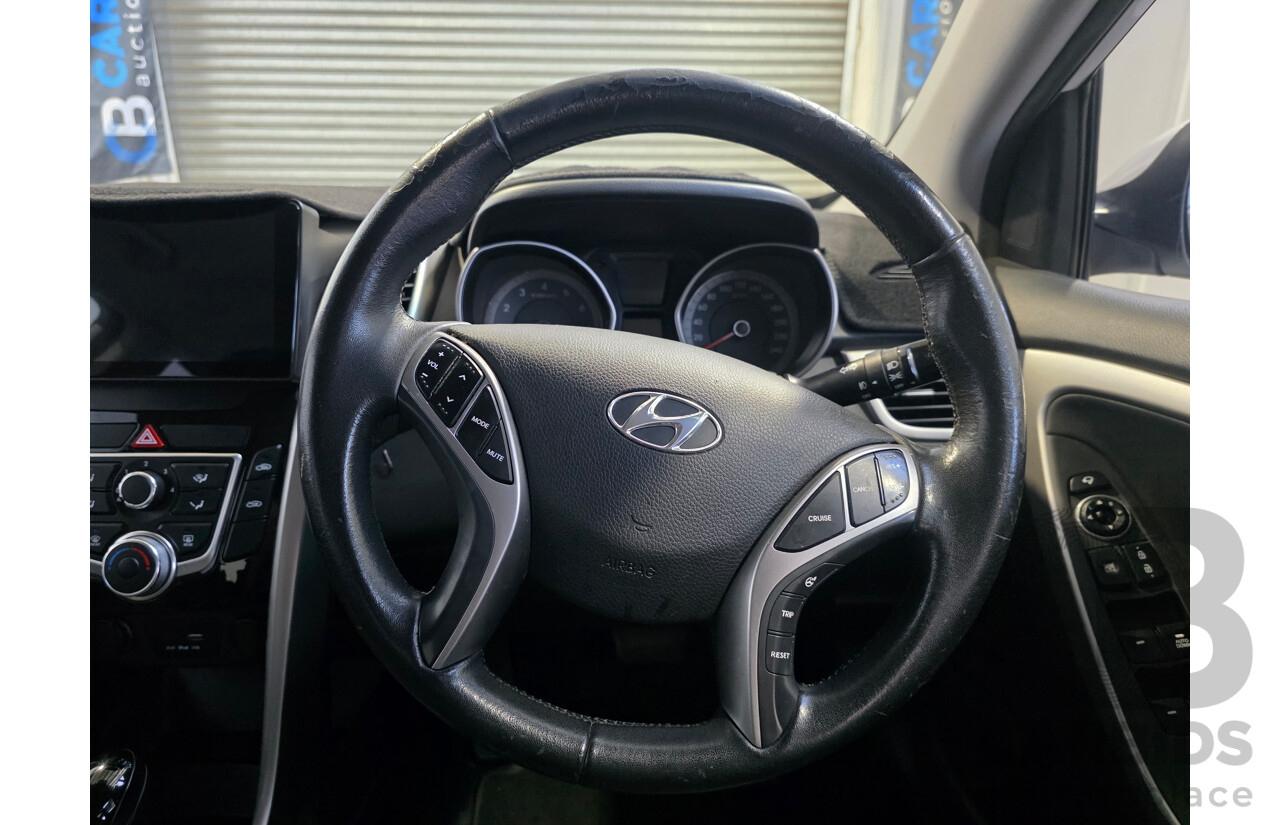7/2015 Hyundai i30 Active X GD3 Series 2 5d Hatchback White 1.8L