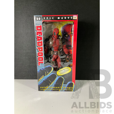 NECA Epic Marvel Series Deadpool Action Figure