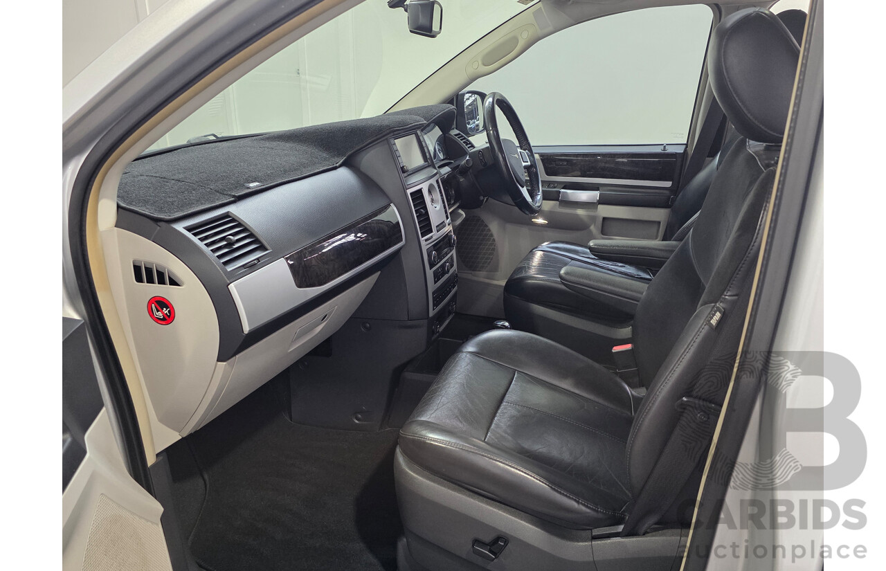 7/2010 Chrysler Grand Voyager Limited RT 4d Wagon V6 3.8L