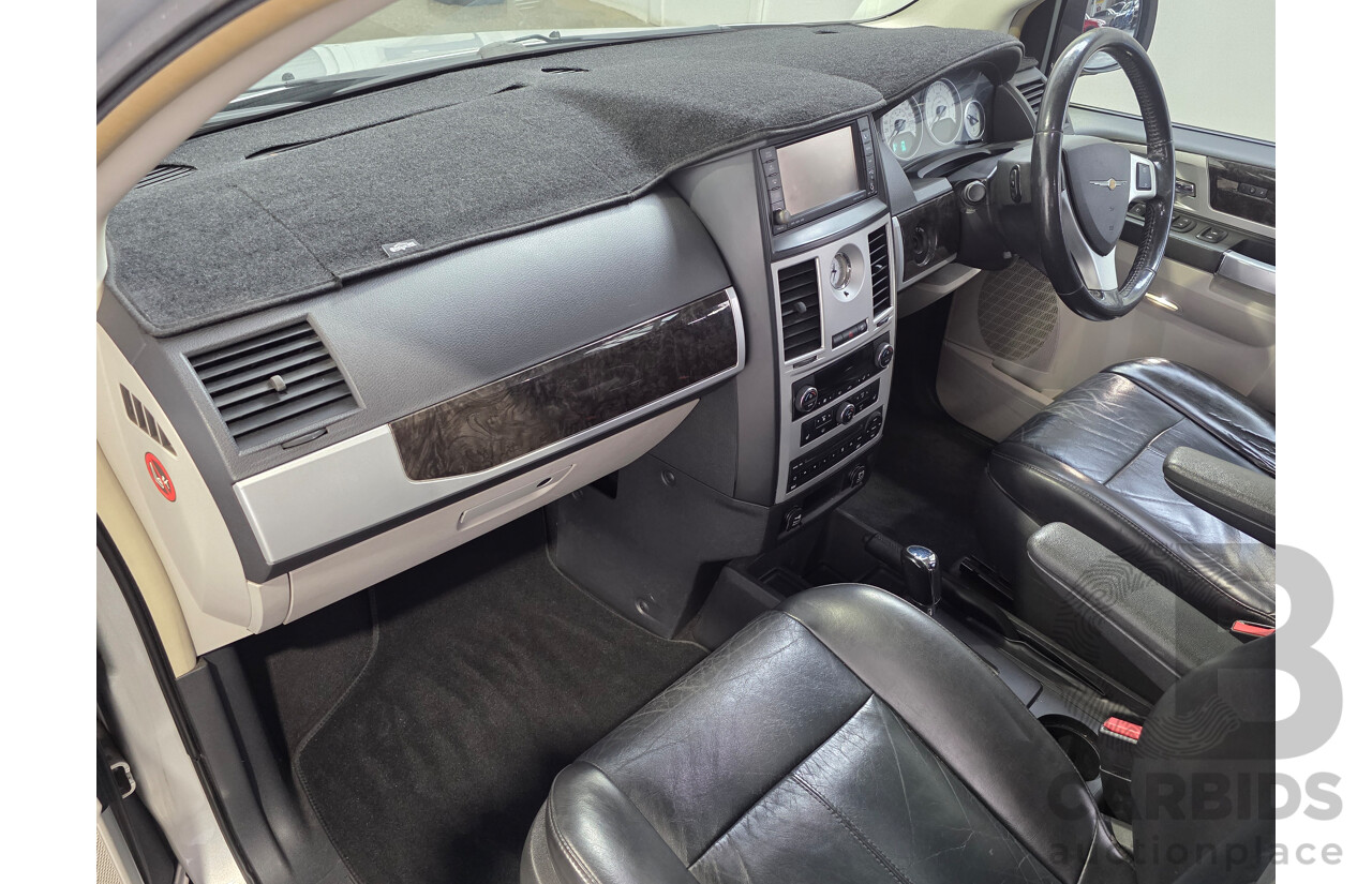 7/2010 Chrysler Grand Voyager Limited RT 4d Wagon V6 3.8L