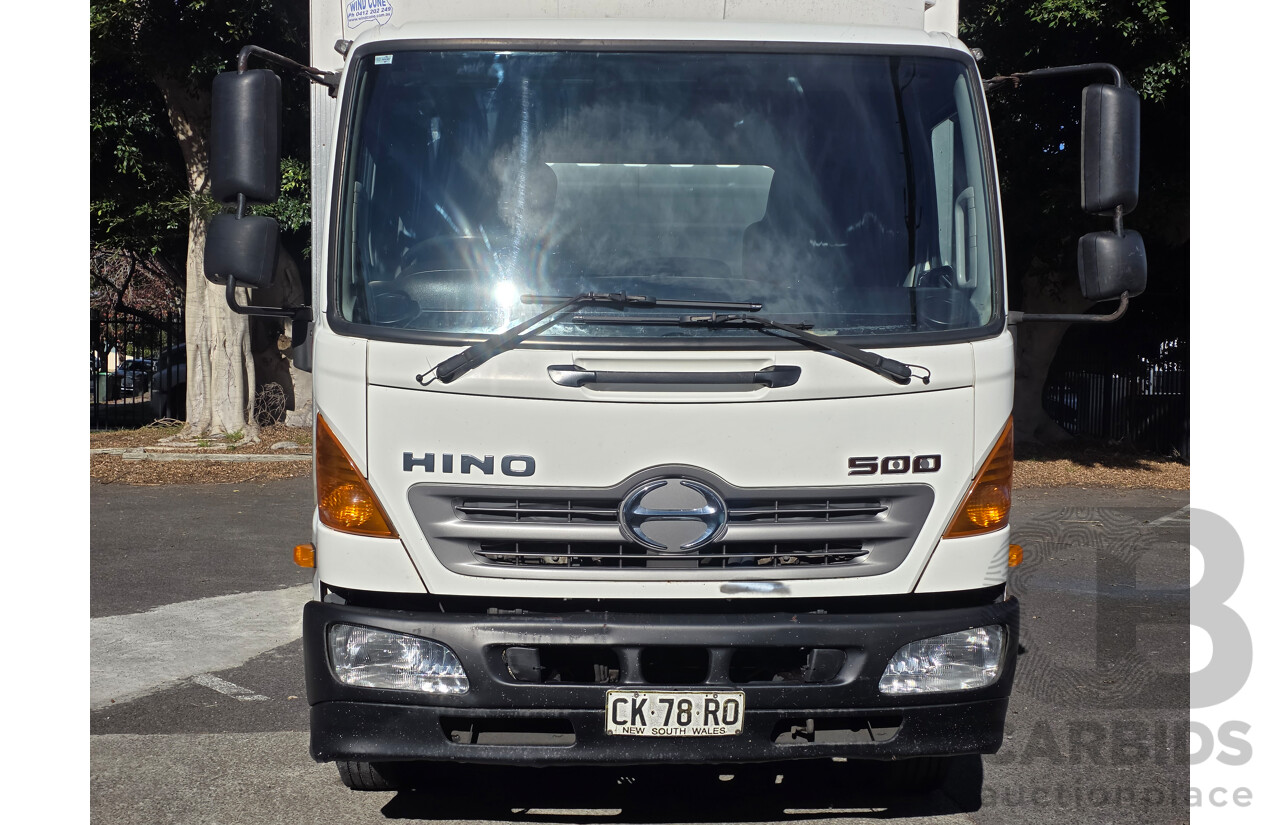 11/2016 Hino FC7J 500 Series Euro 5 4x2 Pantech 2d Truck Turbo Diesel 6.4L