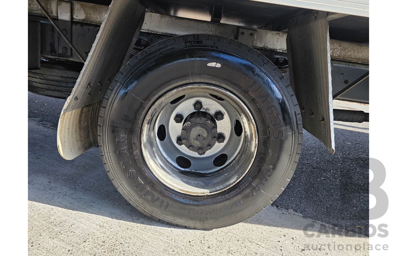 11/2016 Hino FC7J 500 Series Euro 5 4x2 Pantech 2d Truck Turbo Diesel 6.4L