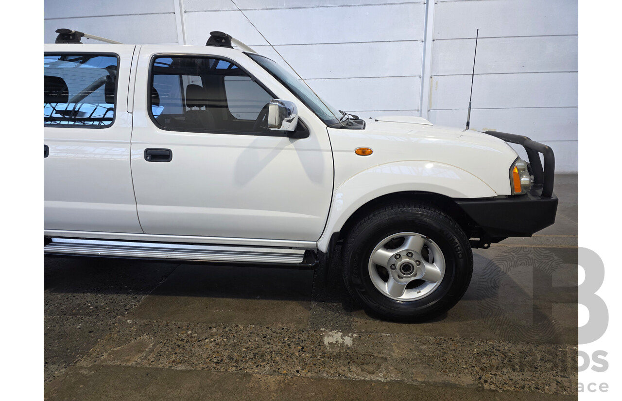 2/2012 Nissan Navara ST-R 4x4 D22 Series 5 Dual Cab White 2.5L