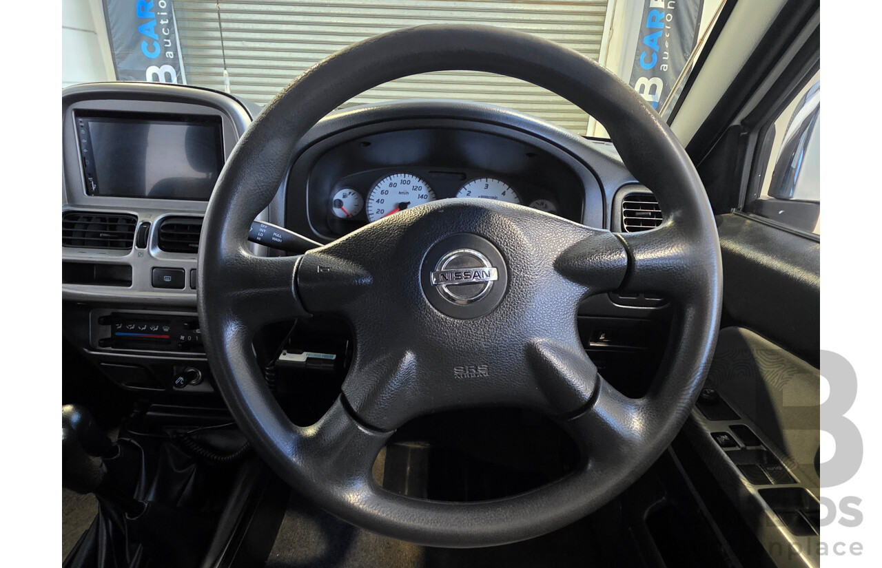 2/2012 Nissan Navara ST-R 4x4 D22 Series 5 Dual Cab White 2.5L