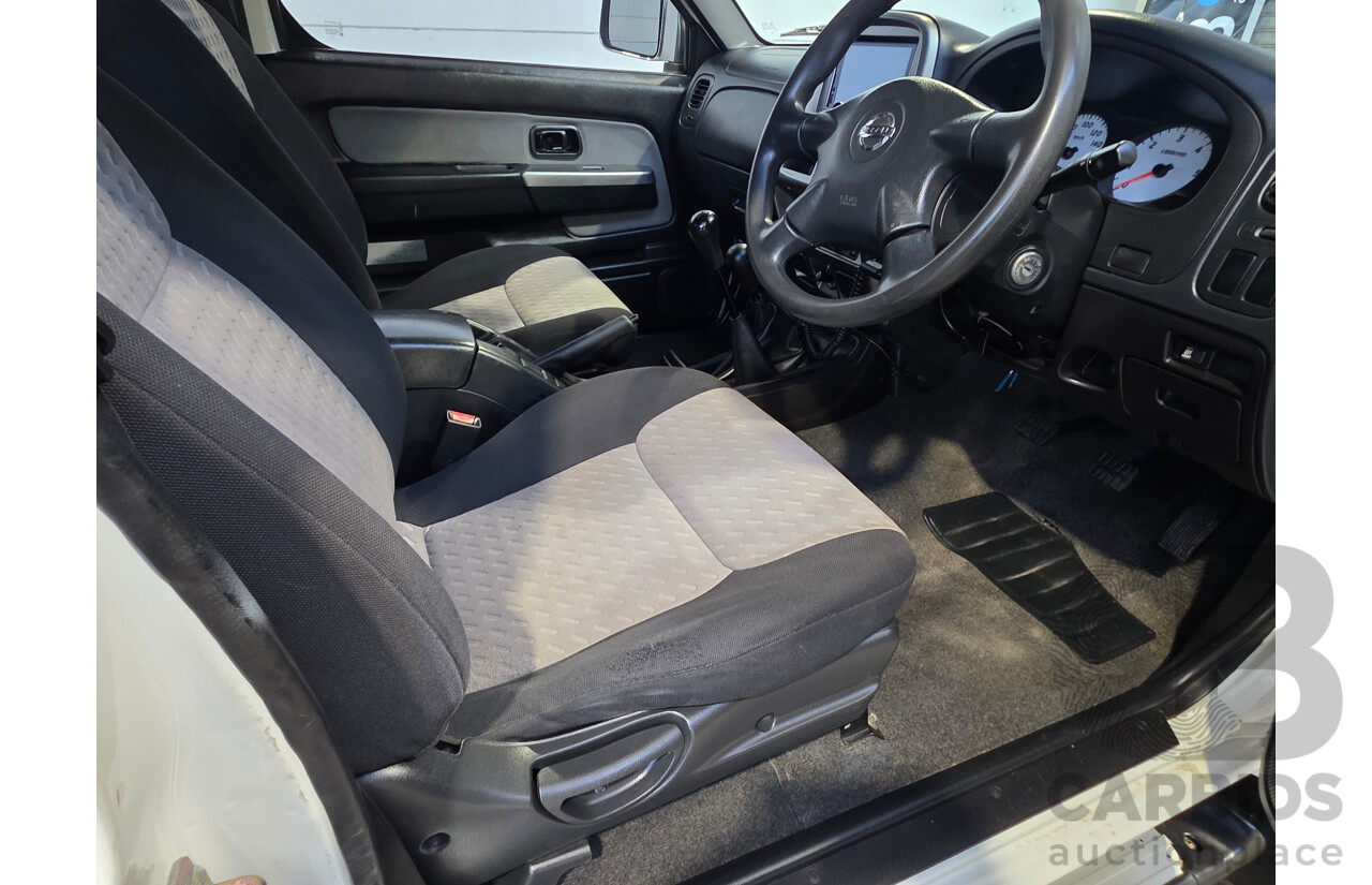 2/2012 Nissan Navara ST-R 4x4 D22 Series 5 Dual Cab White 2.5L