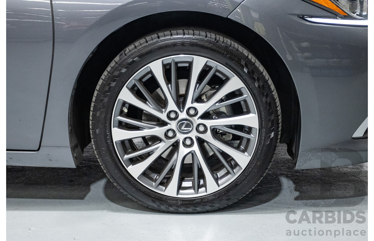 01/2020 Lexus ES300H Luxury + Enhancement Pack (Hybrid) AXZH10R 4D Sedan Mercury Grey Mica 2.5L