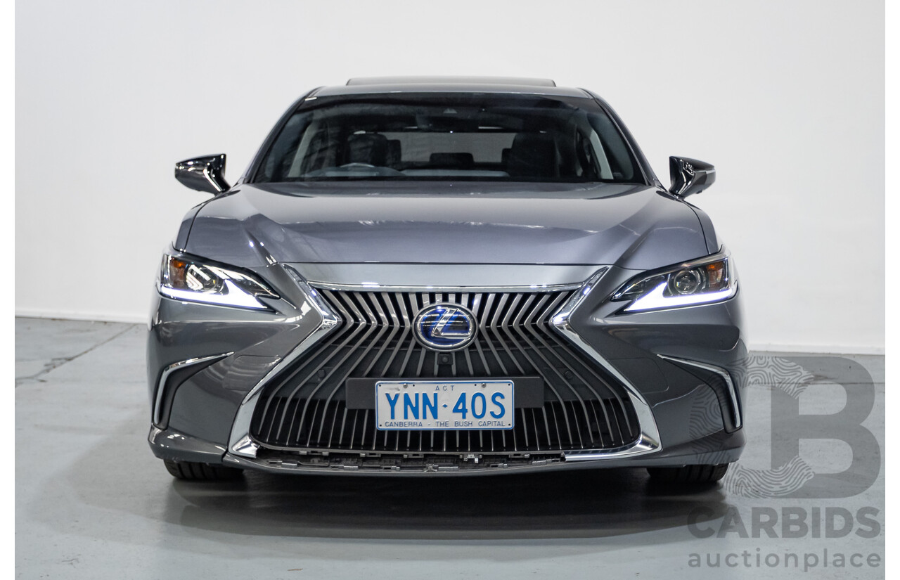 01/2020 Lexus ES300H Luxury + Enhancement Pack (Hybrid) AXZH10R 4D Sedan Mercury Grey Mica 2.5L