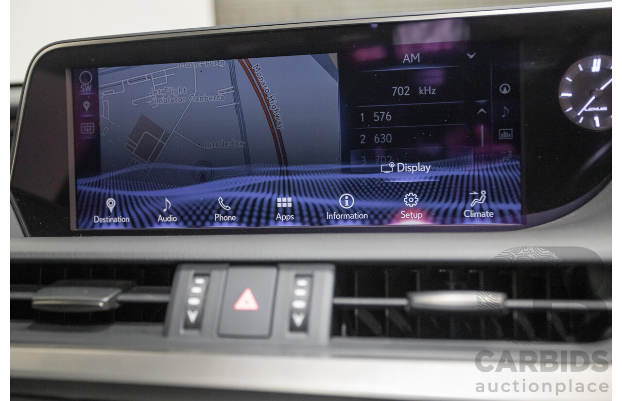 01/2020 Lexus ES300H Luxury + Enhancement Pack (Hybrid) AXZH10R 4D Sedan Mercury Grey Mica 2.5L