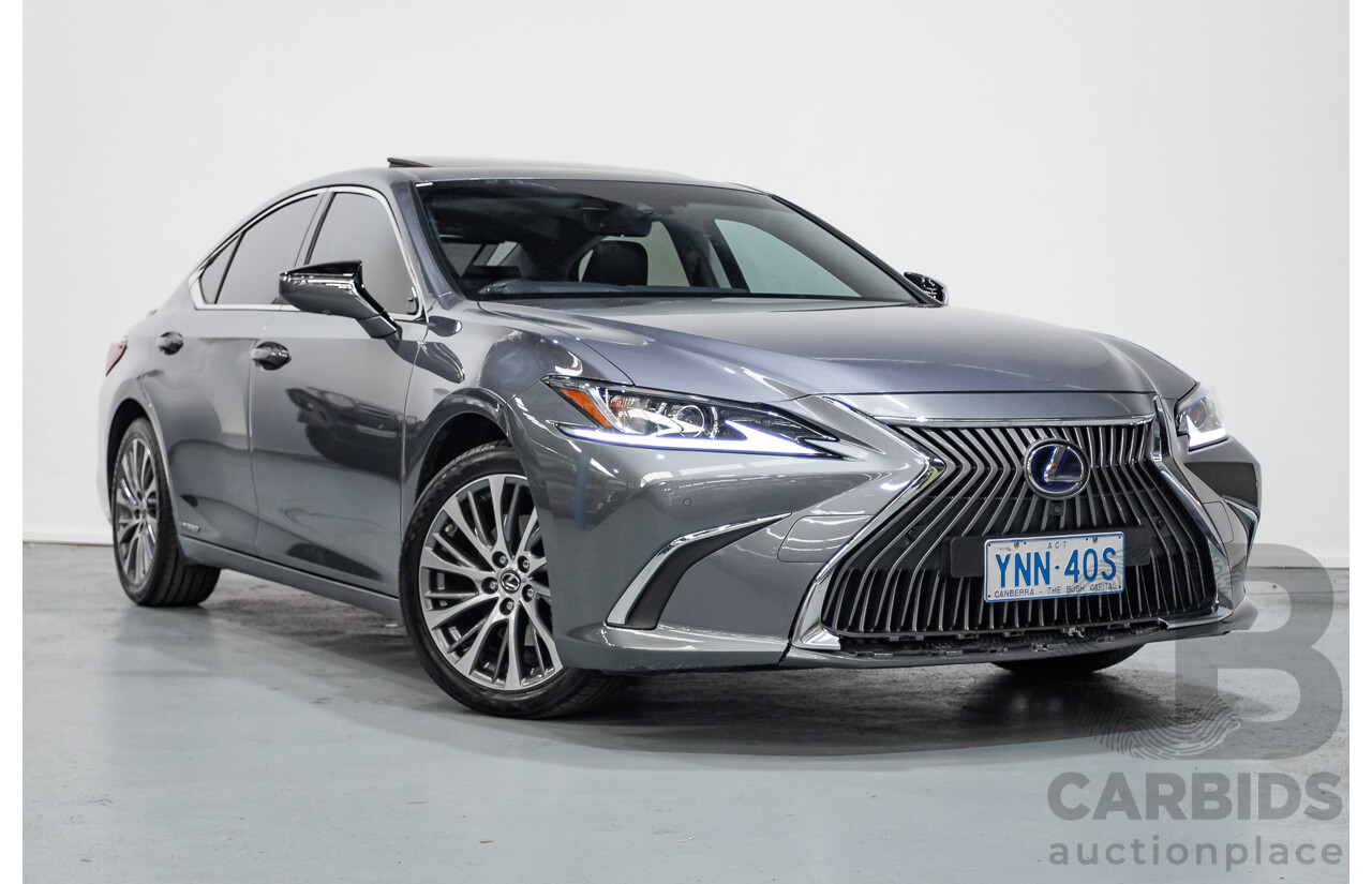 01/2020 Lexus ES300H Luxury + Enhancement Pack (Hybrid) AXZH10R 4D Sedan Mercury Grey Mica 2.5L