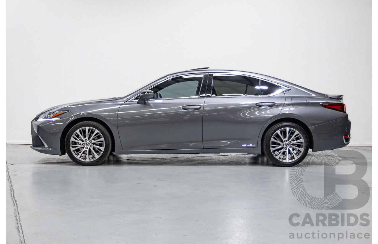 01/2020 Lexus ES300H Luxury + Enhancement Pack (Hybrid) AXZH10R 4D Sedan Mercury Grey Mica 2.5L