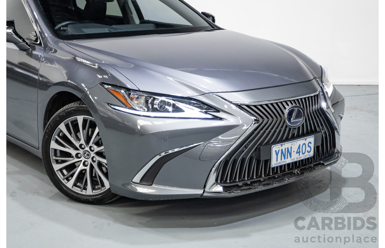 01/2020 Lexus ES300H Luxury + Enhancement Pack (Hybrid) AXZH10R 4D Sedan Mercury Grey Mica 2.5L