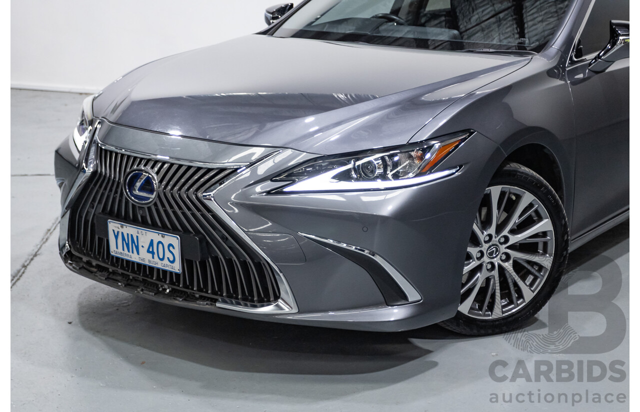 01/2020 Lexus ES300H Luxury + Enhancement Pack (Hybrid) AXZH10R 4D Sedan Mercury Grey Mica 2.5L