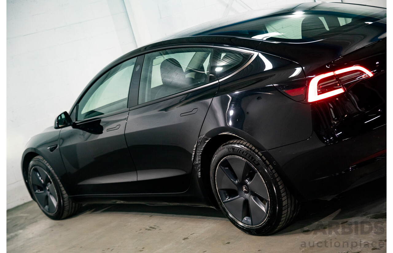 03/2022 Tesla Model 3 Rear Wheel Drive (RWD) E6LRB MY22 4D Sedan Black Electric EV
