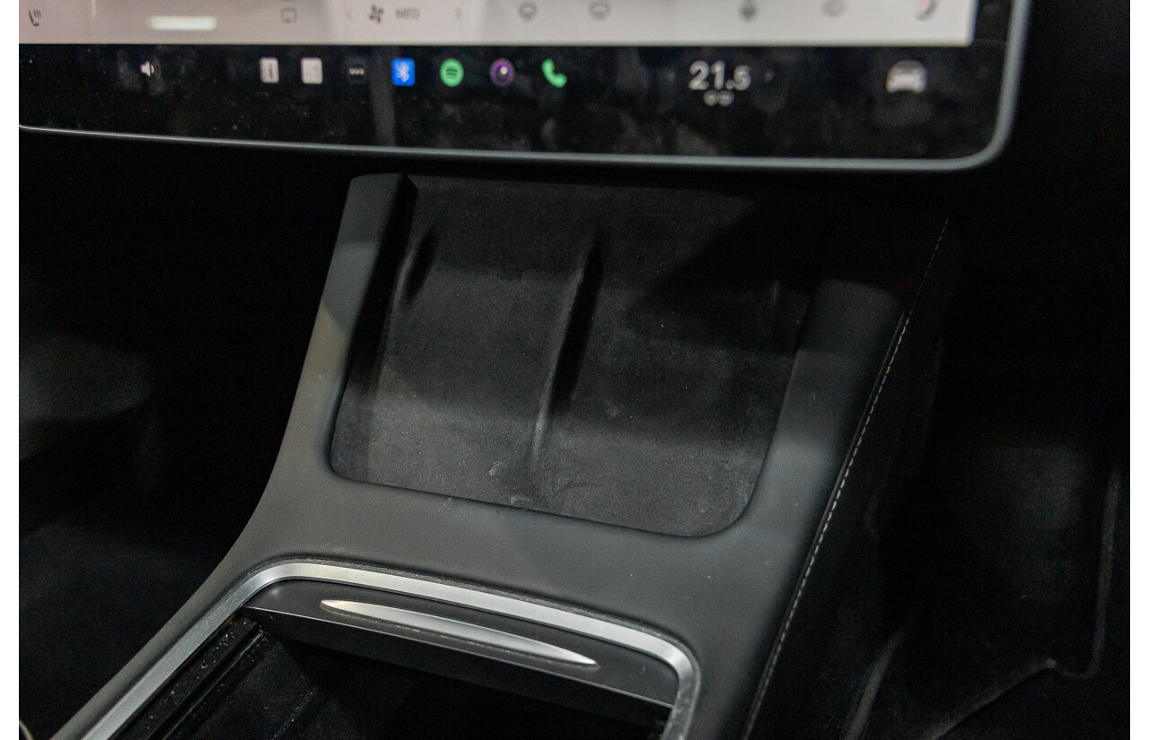 03/2022 Tesla Model 3 Rear Wheel Drive (RWD) E6LRB MY22 4D Sedan Black Electric EV