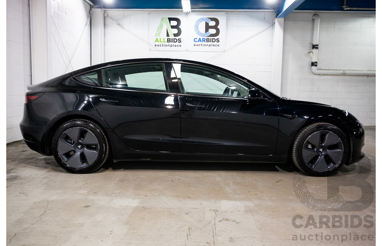 03/2022 Tesla Model 3 Rear Wheel Drive (RWD) E6LRB MY22 4D Sedan Black Electric EV