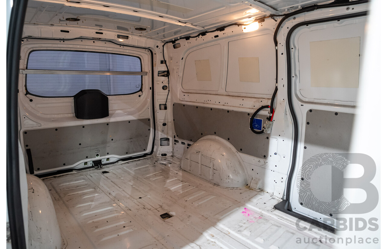 3/2017 Mercedes-Benz Vito 116 BLUETEC LWB 447 4d Van White 2.1L