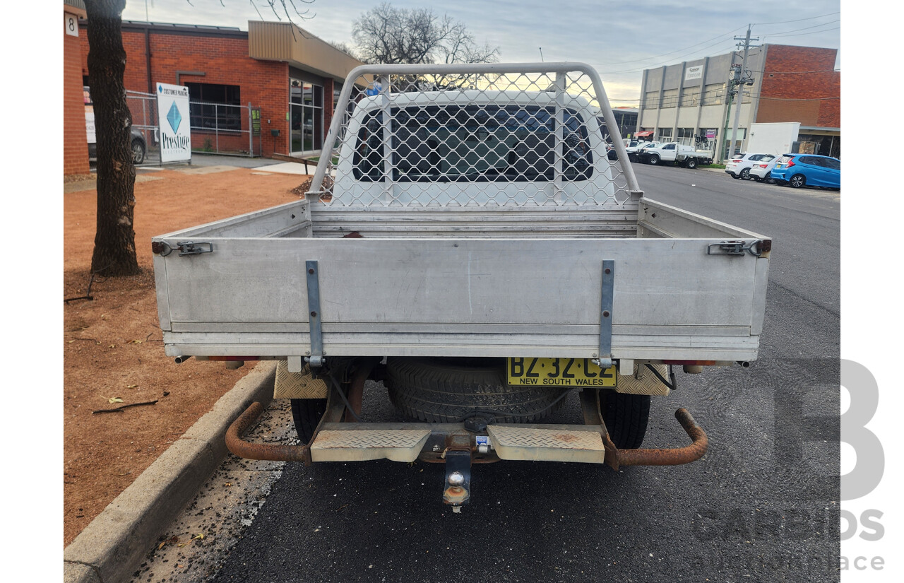 12/2001 Ford Courier GL (4x4) PE Crew Cab P/Up White 2.5L