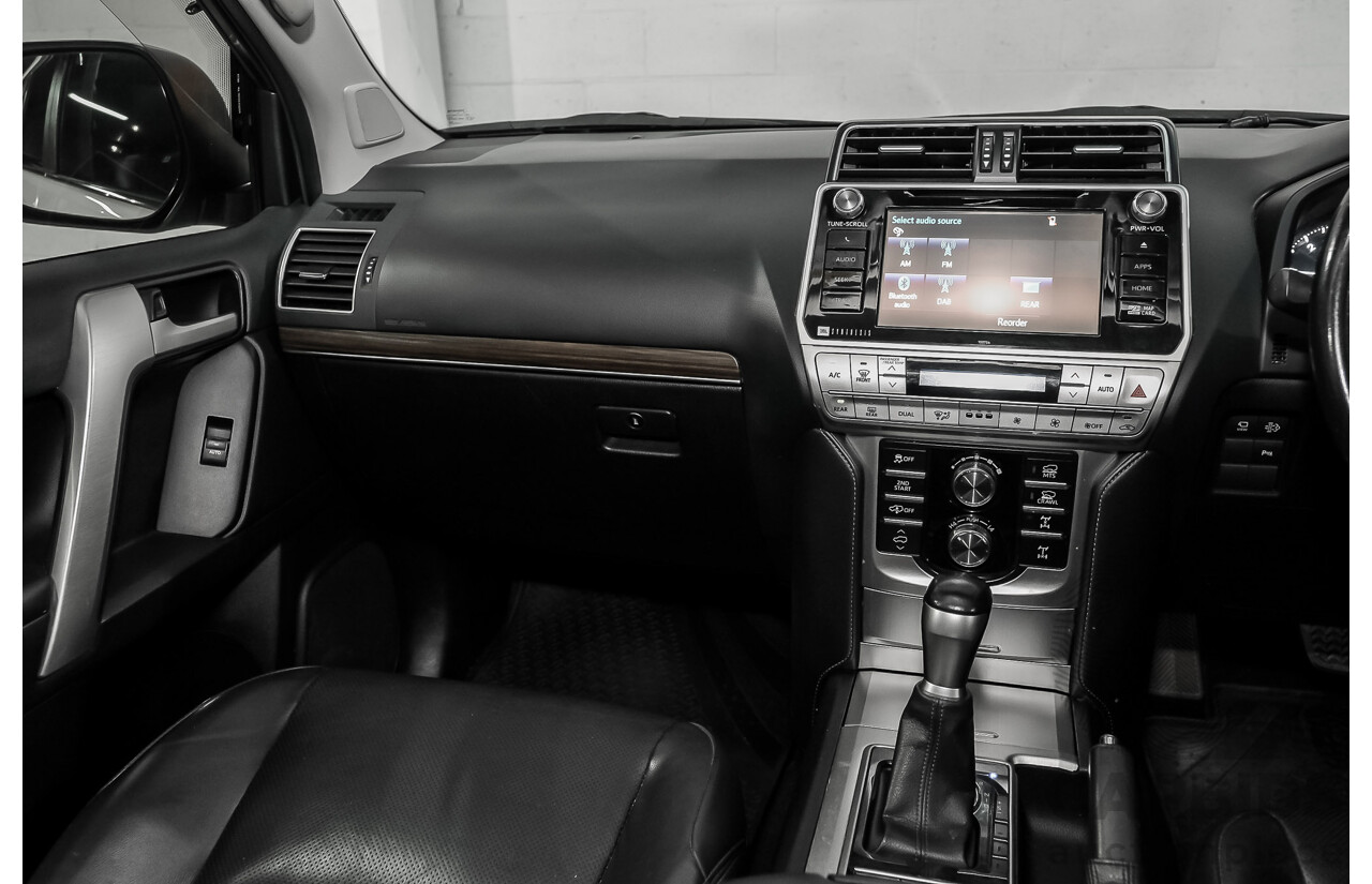 04/2019 Toyota Landcruiser Prado Kakadu (4x4) GDJ150R 4d Wagon Blizzard White Turbo Diesel 2.8L