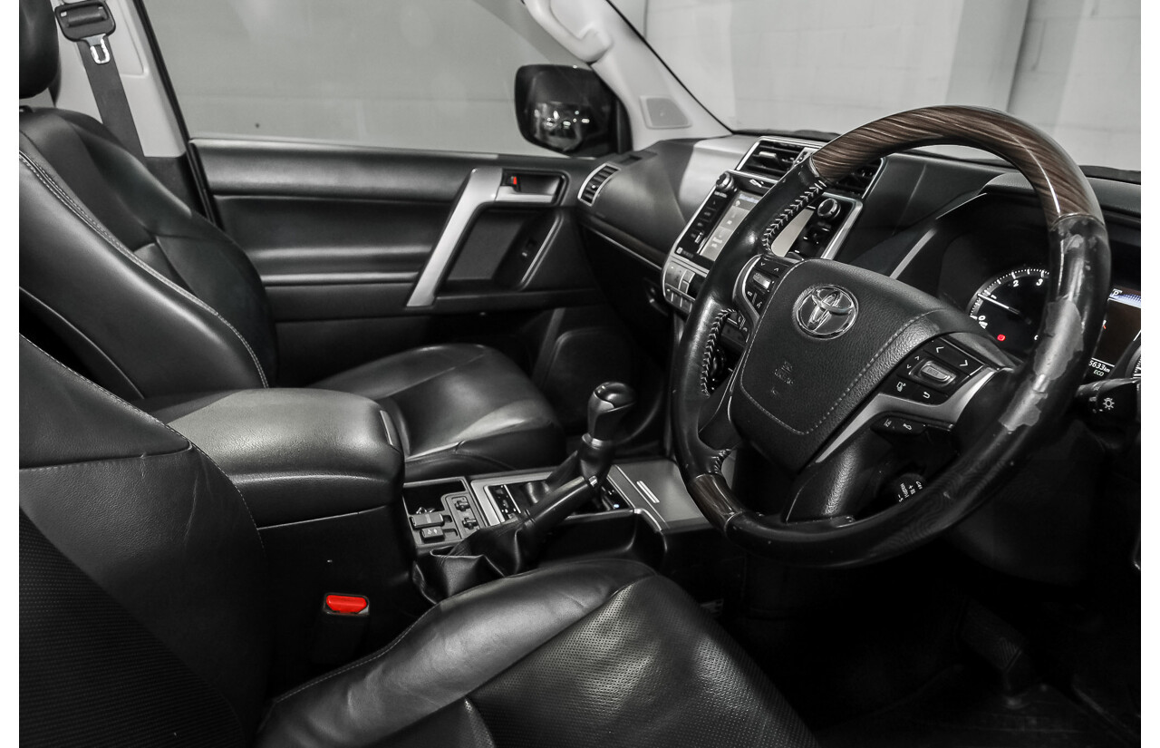 04/2019 Toyota Landcruiser Prado Kakadu (4x4) GDJ150R 4d Wagon Blizzard White Turbo Diesel 2.8L