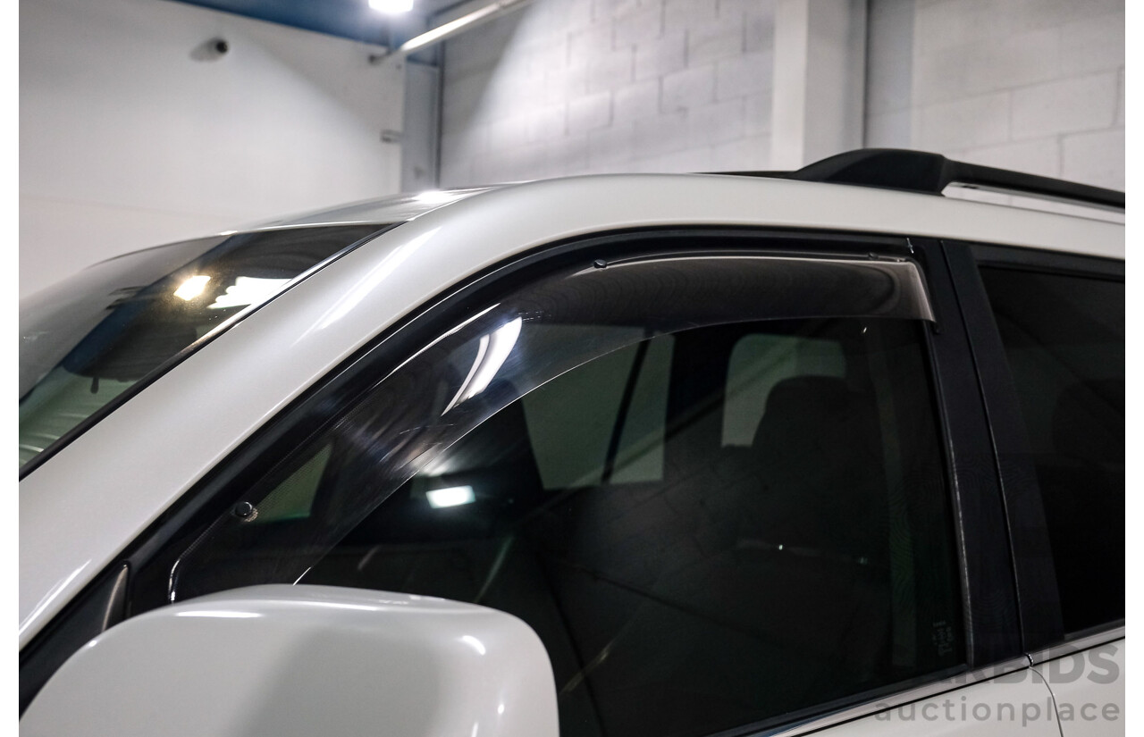 04/2019 Toyota Landcruiser Prado Kakadu (4x4) GDJ150R 4d Wagon Blizzard White Turbo Diesel 2.8L