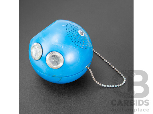 Vintage National Panapet 70 Sphere Transistor Radio