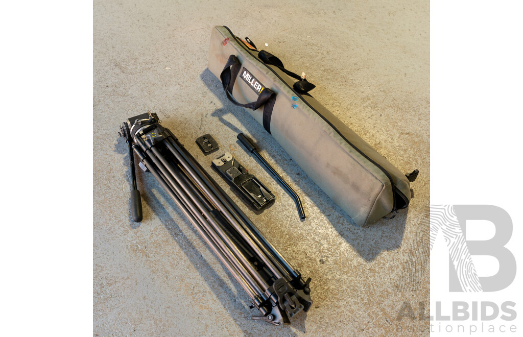 Miller Australian Professional Fluid Head Tripod with Ground Spreader, Accessories and Carry Case