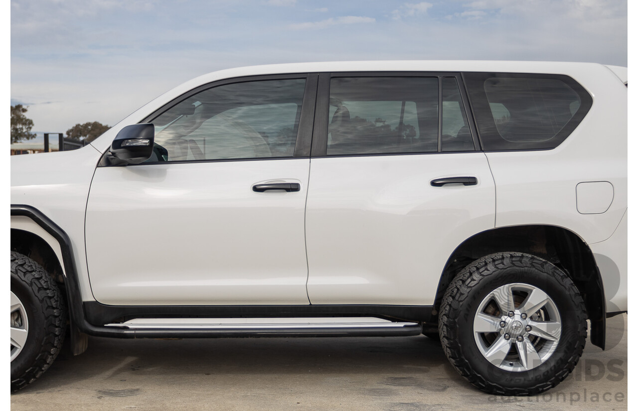 9/2023 Toyota Landcruiser Prado GX (4x4) GDJ150R 4D Wagon Glacier White Turbo Diesel 2.8L