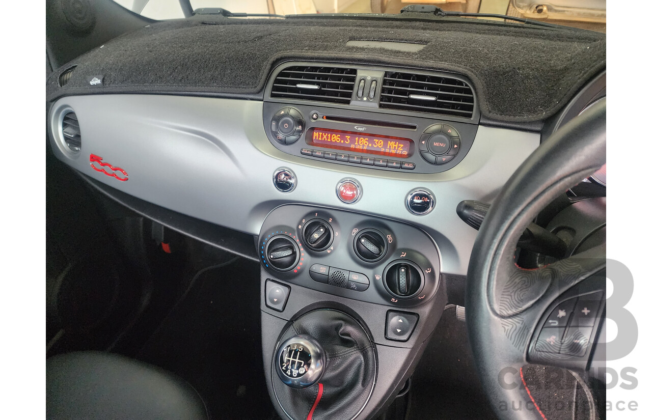 01/2015 Fiat 500 S MY14 3d Hatchback Black 1.4L