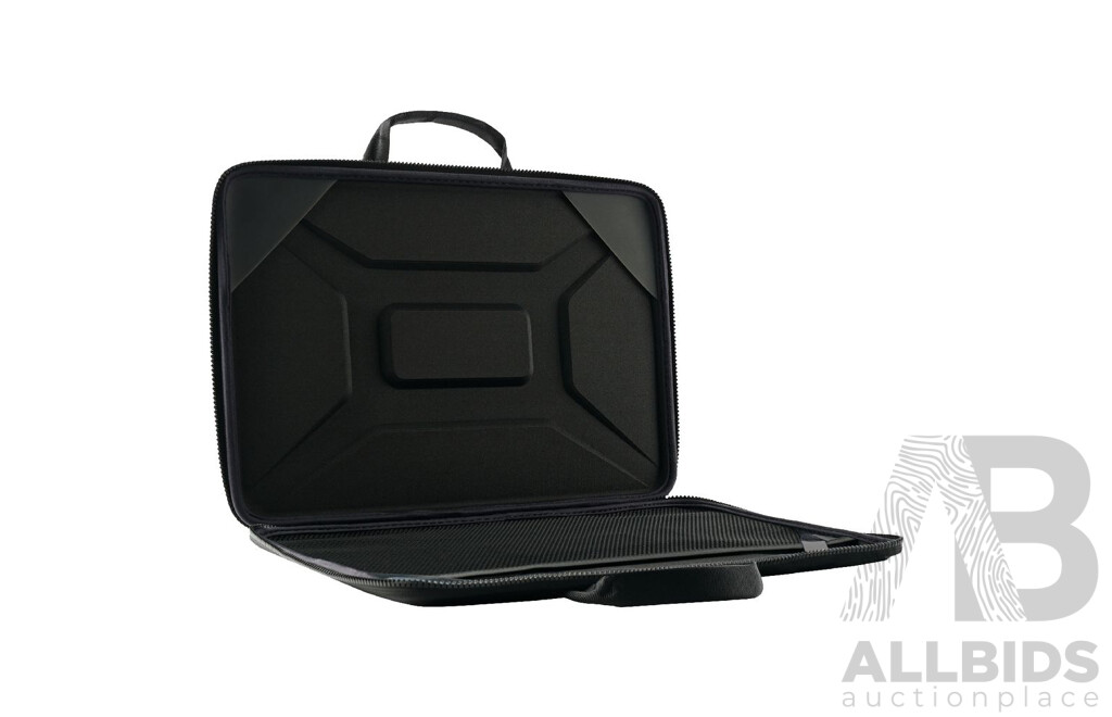 UAG 982010114040 Large Sleeve Case with Handles 15'' Black