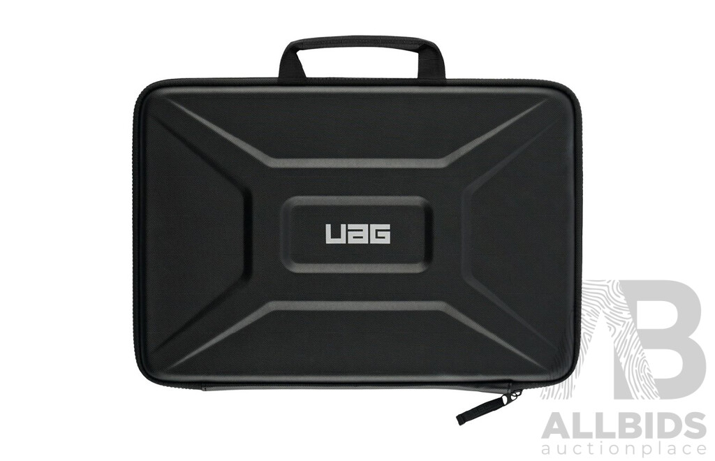 UAG 982010114040 Large Sleeve Case with Handles 15'' Black