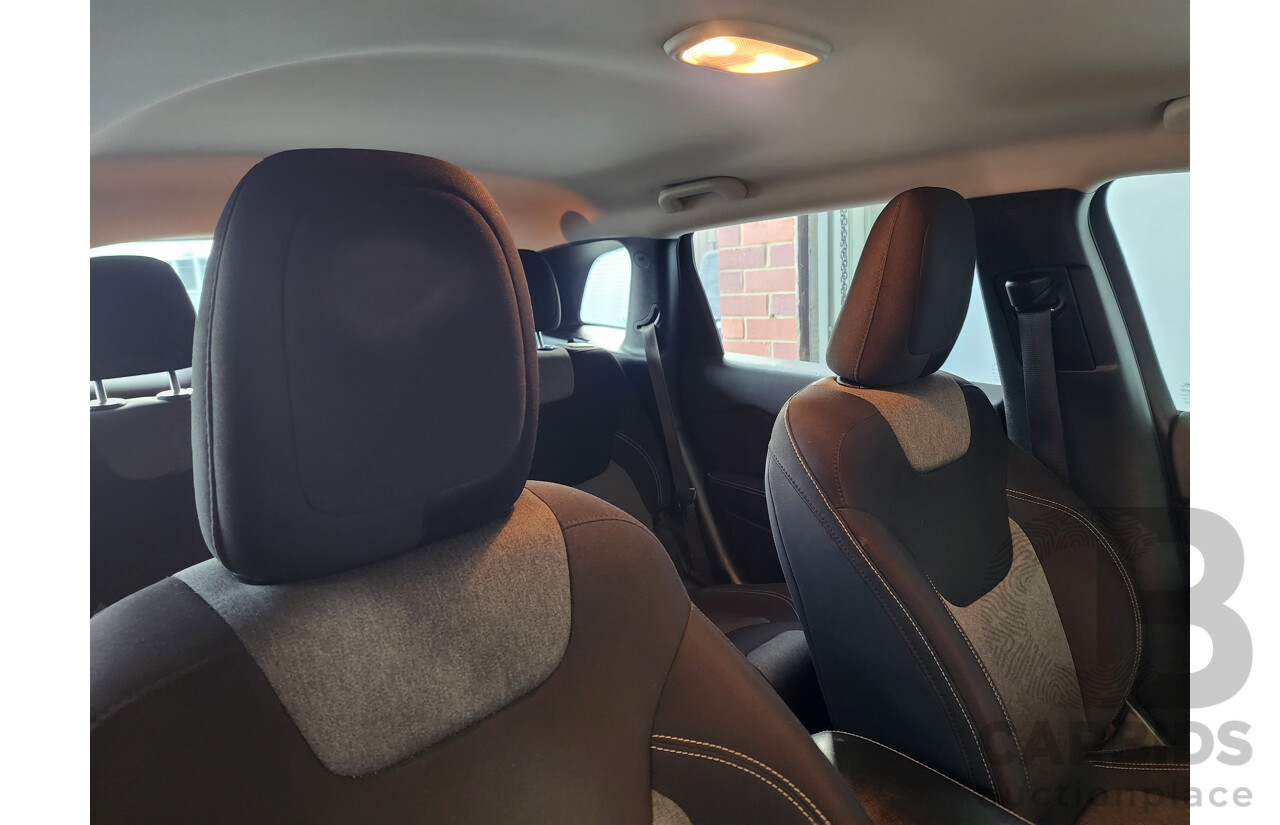 06/2015 Jeep Cherokee Sport (4x2) KL MY15 4d Wagon Black 2.4L