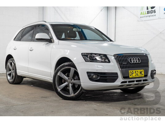06/2011 Audi Q5 2.0 TFSI Quattro (AWD) 8R MY12 4D Wagon White Turbo 2.0L