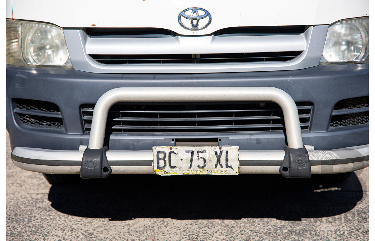 5/2006 Toyota Hiace SLWB TRH221R 4d Van Warm White 2.7L