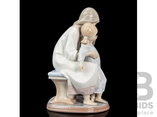 Lladro 'Tenderness' Figurative Group