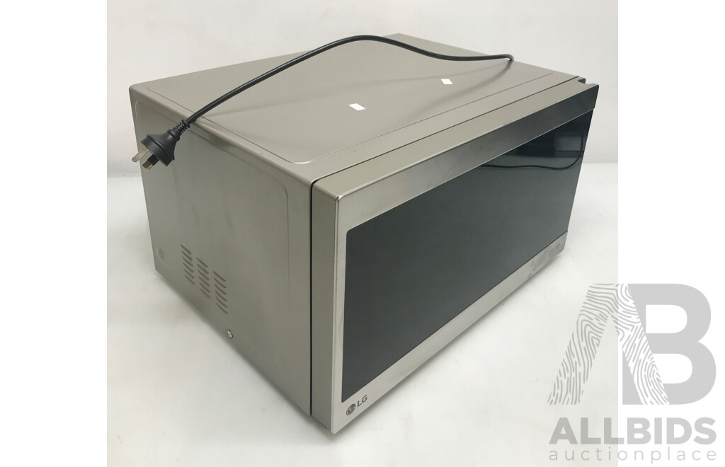 LG NeoChef 42L Smart Inverter Microwave