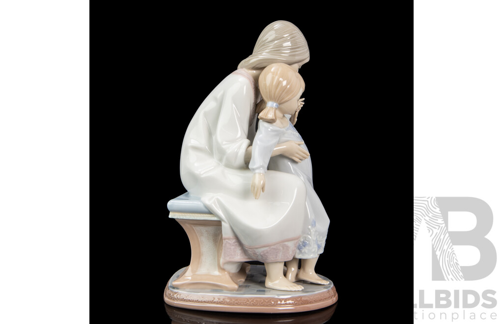 Lladro 'Tenderness' Figurative Group