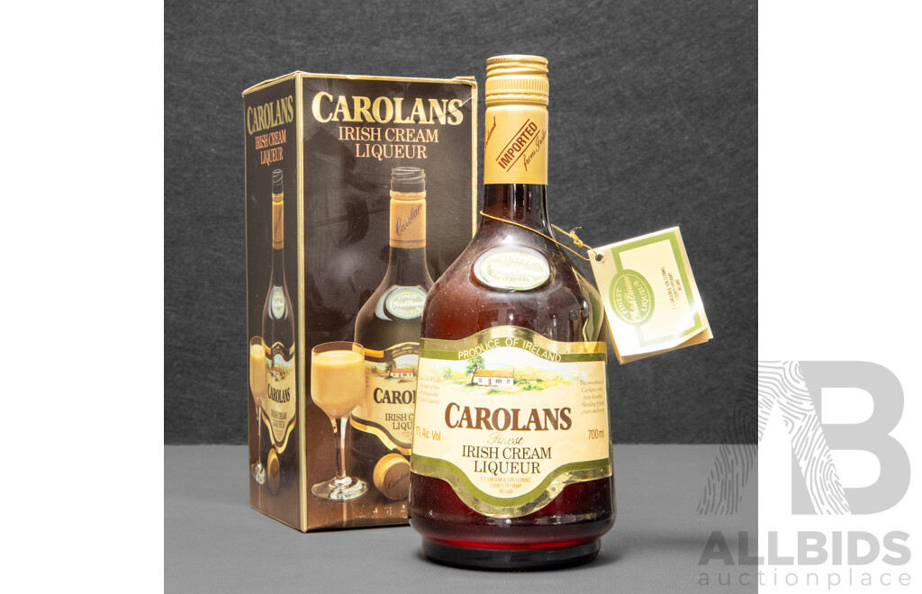Vintage Carolans Finest Irish Cream Liqueur in Presentation Box