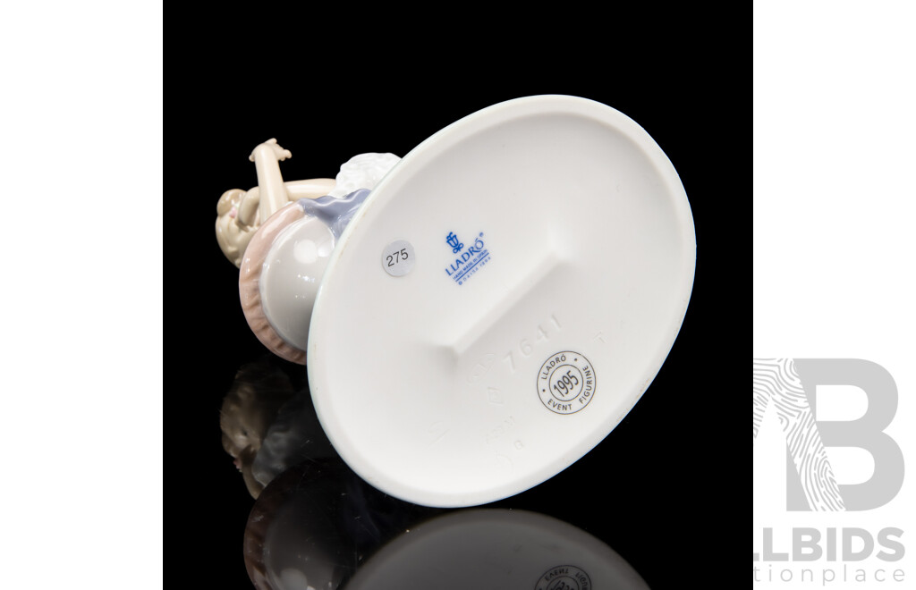 Boxed Lladro 'For a Perfect Performance' Porcelain Figure