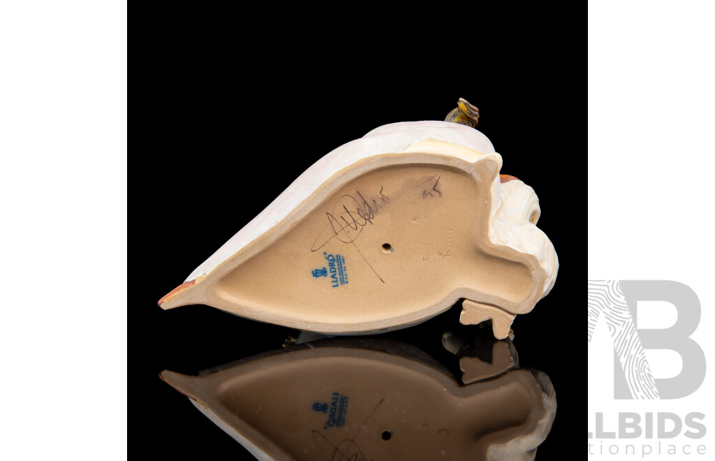 Boxed Vintage Lladro 'A Lesson Shared' Porcelain Figurative Group by Juan Huerta