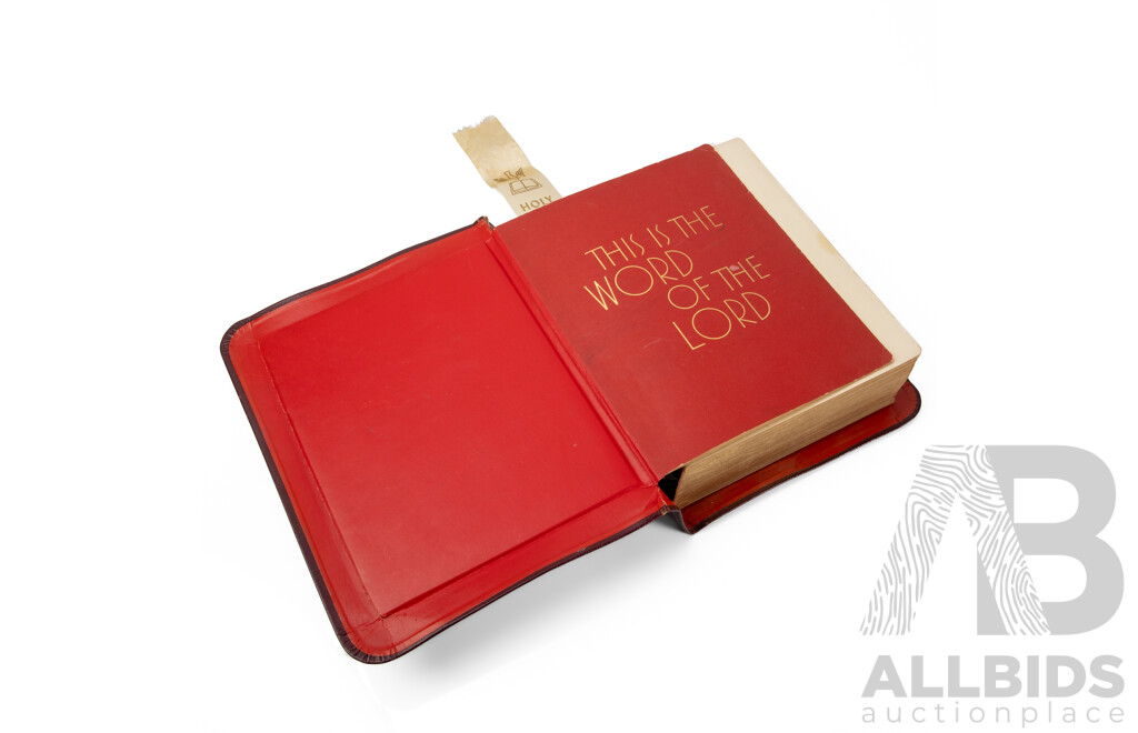 Leather Bound the Holy Family Edition of the Catholic Bible by Virtue & Company Limited, London 1973 Edition