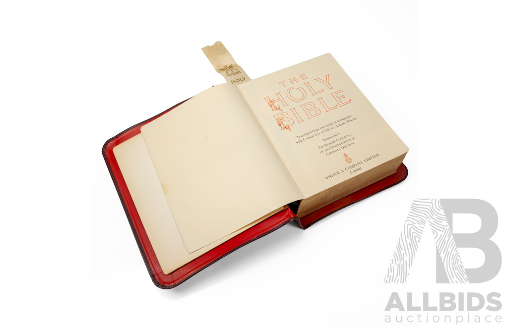 Leather Bound the Holy Family Edition of the Catholic Bible by Virtue & Company Limited, London 1973 Edition