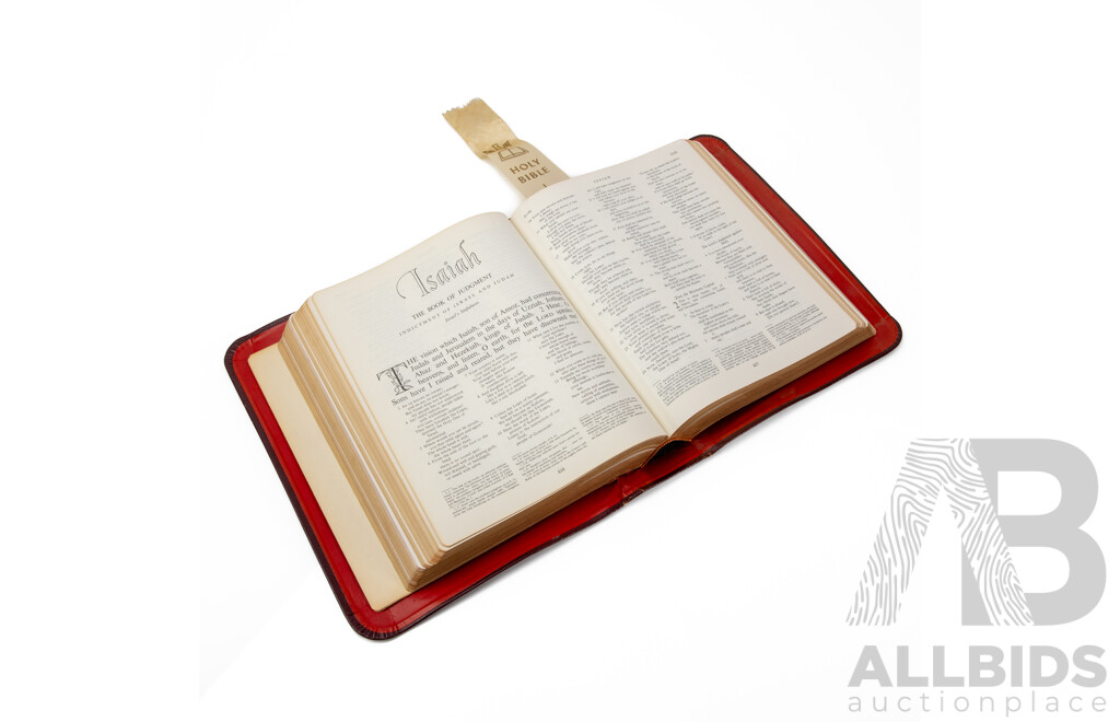 Leather Bound the Holy Family Edition of the Catholic Bible by Virtue & Company Limited, London 1973 Edition
