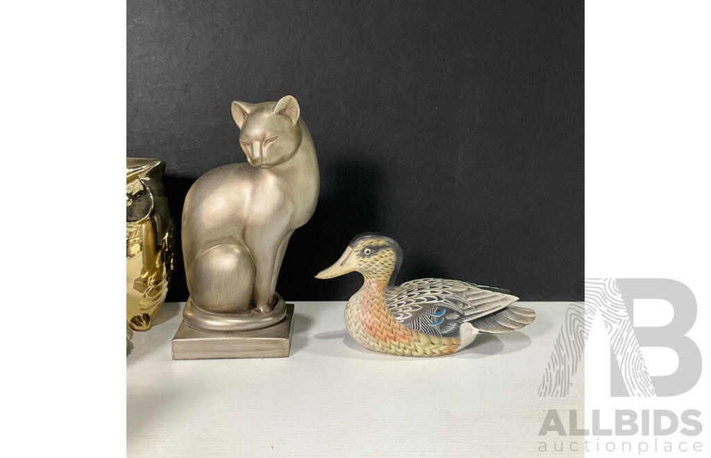 Collection of Eight Decorative Animals Including Duck, Cat, Mouse, Rabbit, Bird Hedgehog and Owl