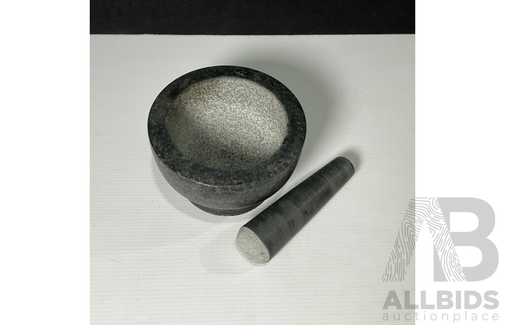 Solid Granite Mortar and Pestle Set