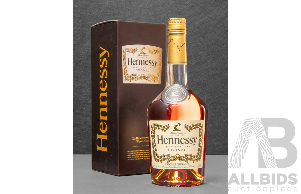 Hennessy Very Special Cognac in Presentation Box