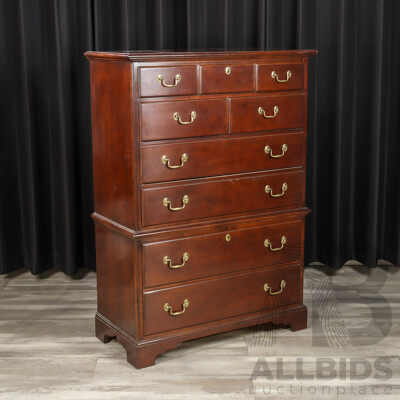 Georgian Style Chest of Six Drawers by Drexel Furnithue