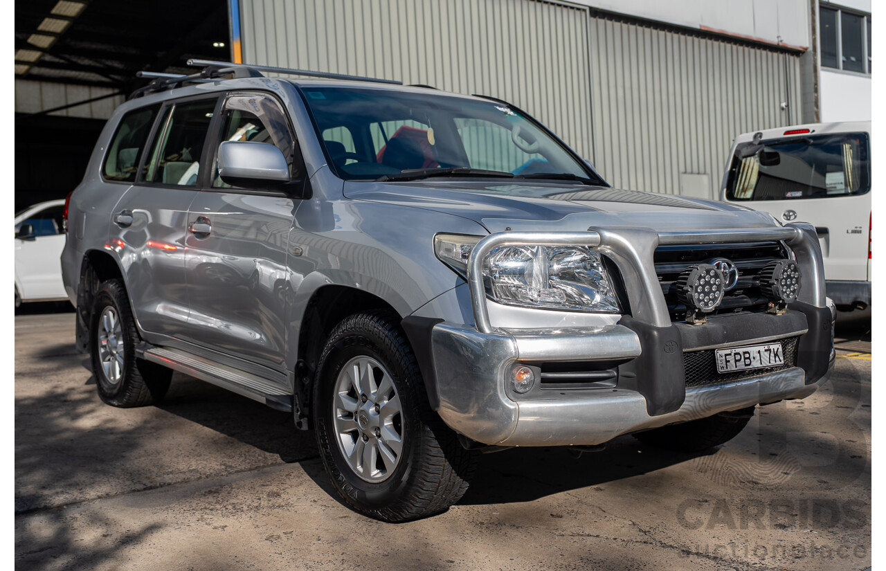 10/2007 Toyota Landcruiser GXL (4x4) VDJ200R 4d Wagon Silver Twin-turbo Diesel 4.5L